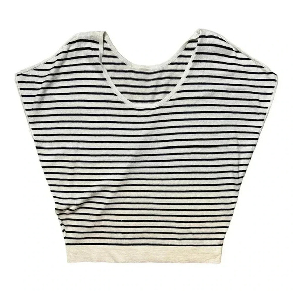 Lilly Pulitzer Cold Shoulder Linen Cotton Striped SweaterSize: S/M - Picture 6 of 7